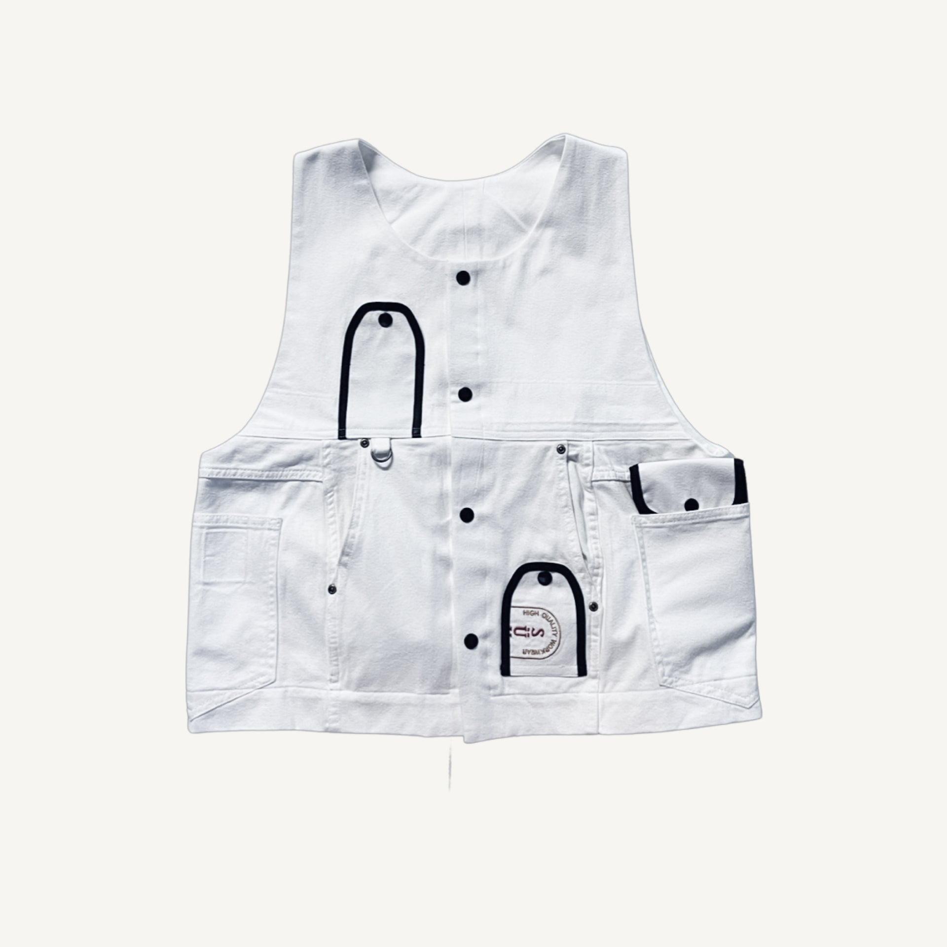 VEST // White